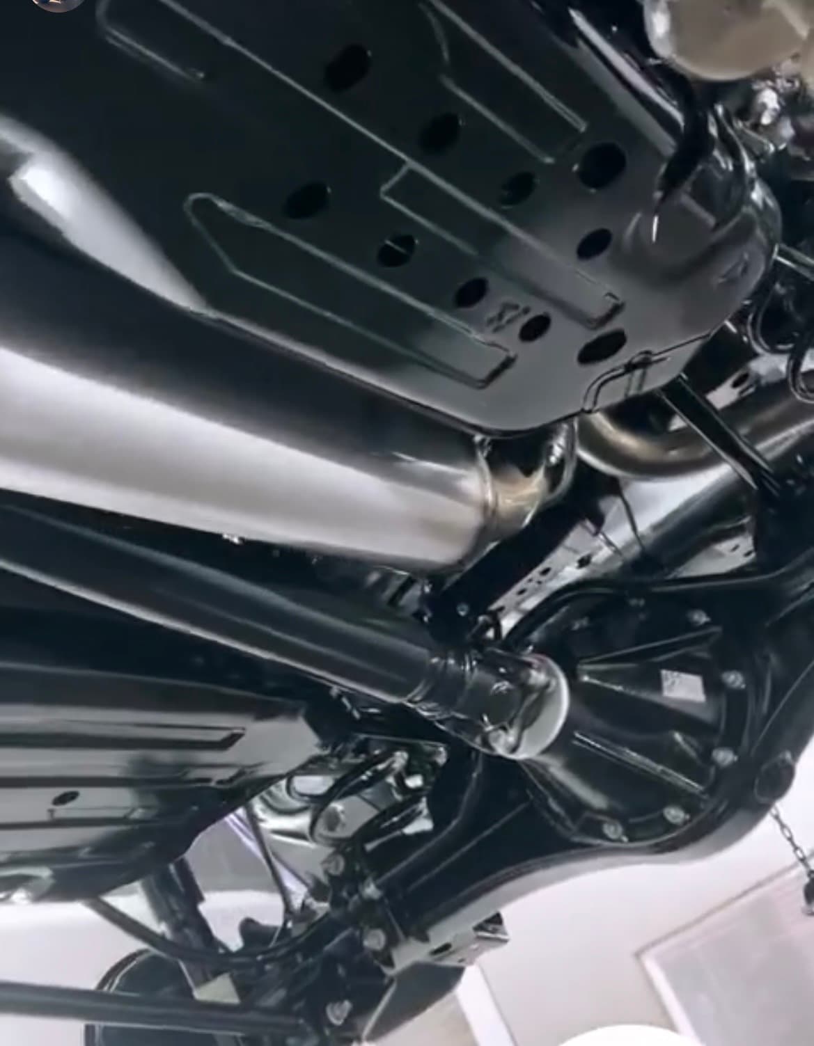 IGL Aegis flexible nano clear coating on Hilux underbody chassis